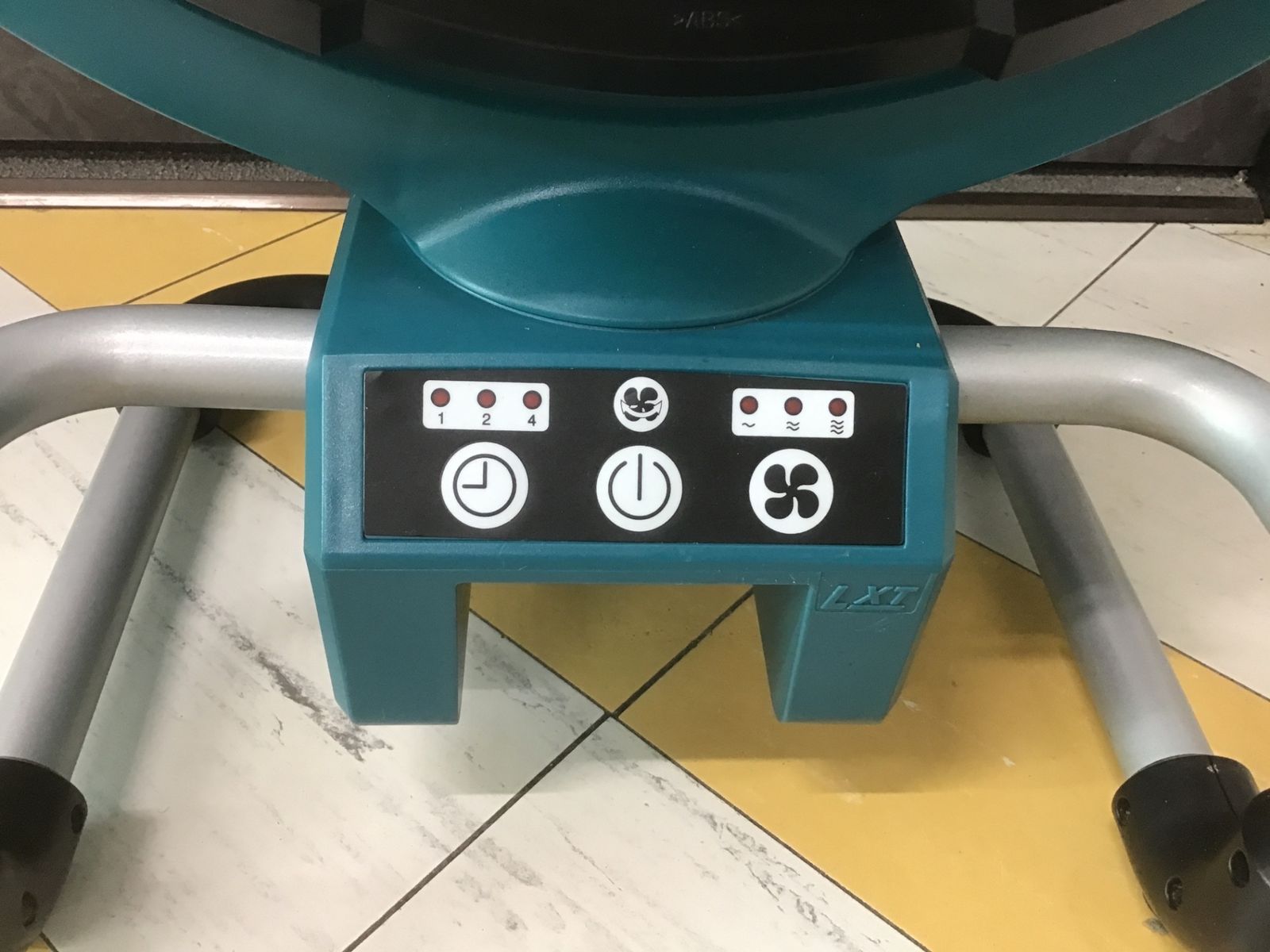 動作品 マキタmakita♪14.4-18vコードレス産業扇