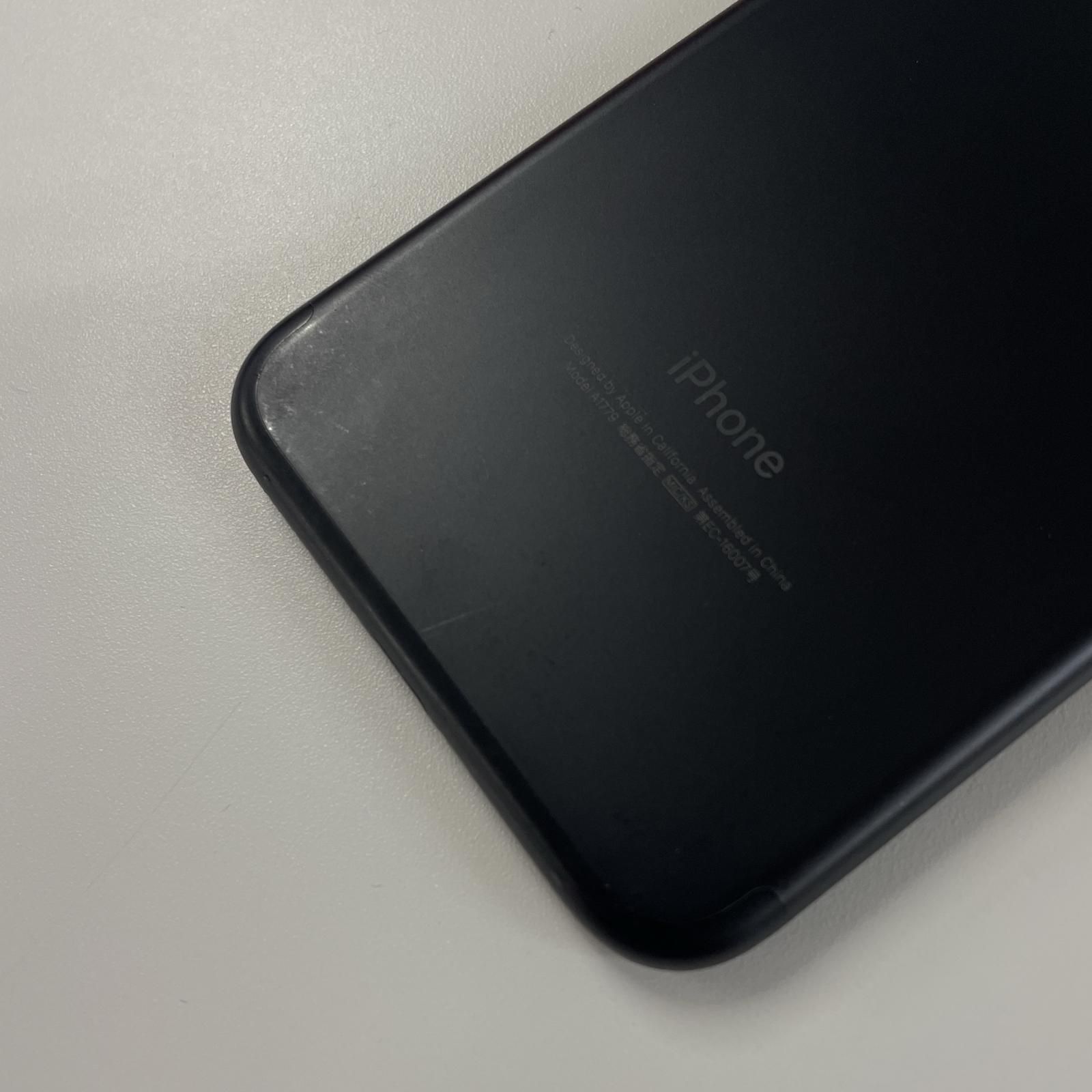 iPhone 7 ブラック 32GB SIMフリー iPhone 7 Black 32 GB 中古 本体 SIMフリーiPhone7