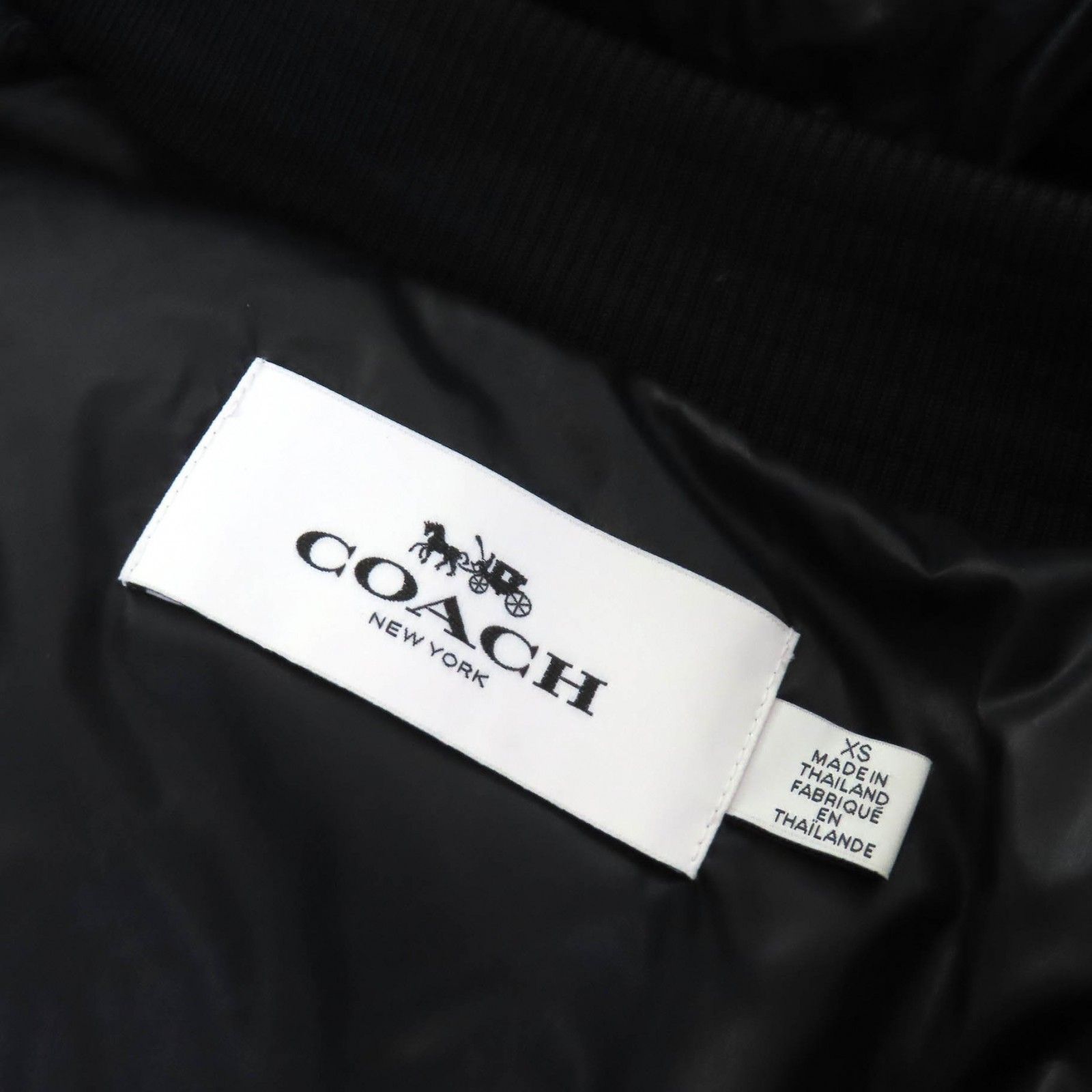 極美品✨COACH コーチ　ダウンコート　ワンポイントロゴ　ラクーンファー　黒 COACH（ダウンコート）のフリマアイテム一覧