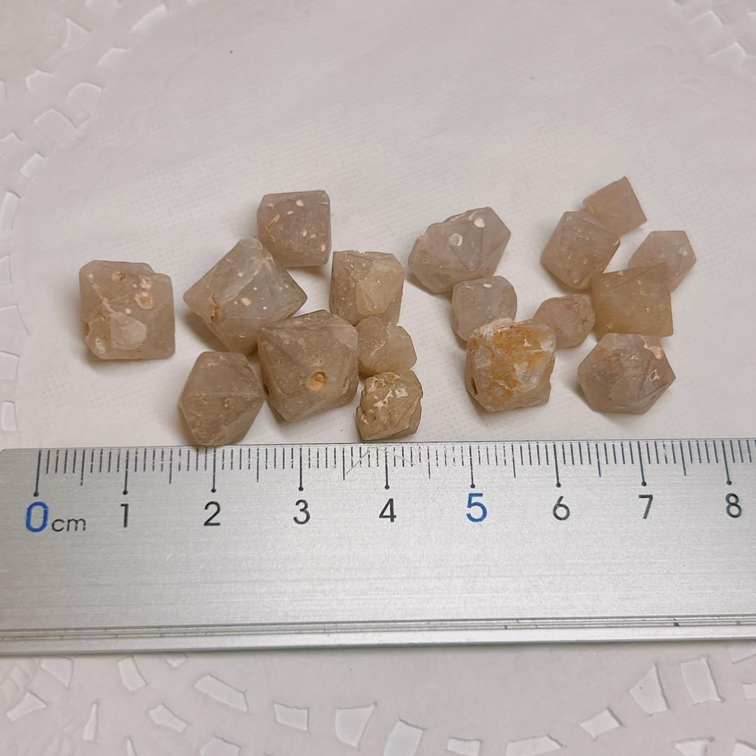 E14174】ベータクォーツ 高温水晶 β-Quartz 水晶 クォーツ クリスタル