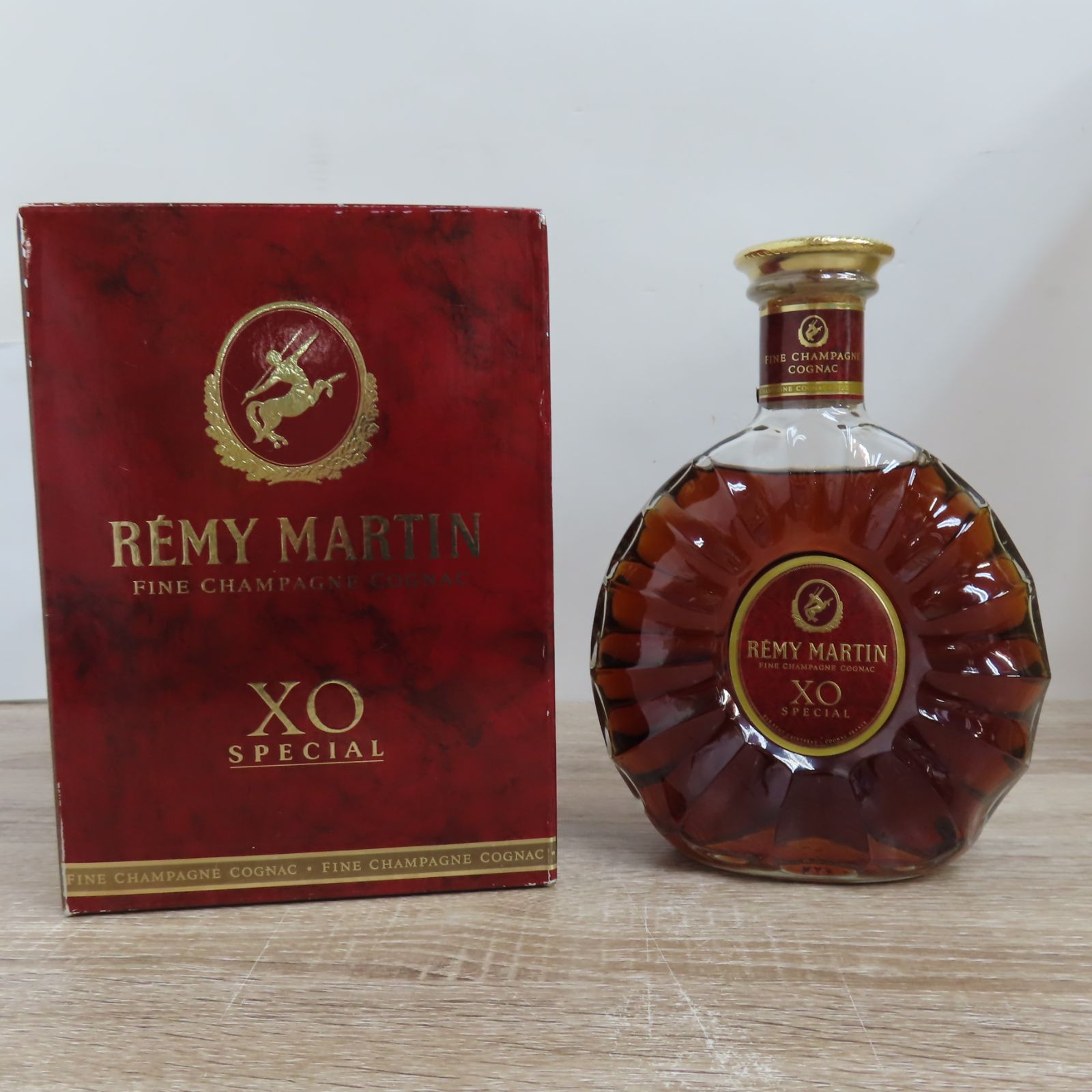 【限定価格セール！】 未開封品 REMY 40 700ml SPECIAL XO レミーマルタン MARTIN ブランデー