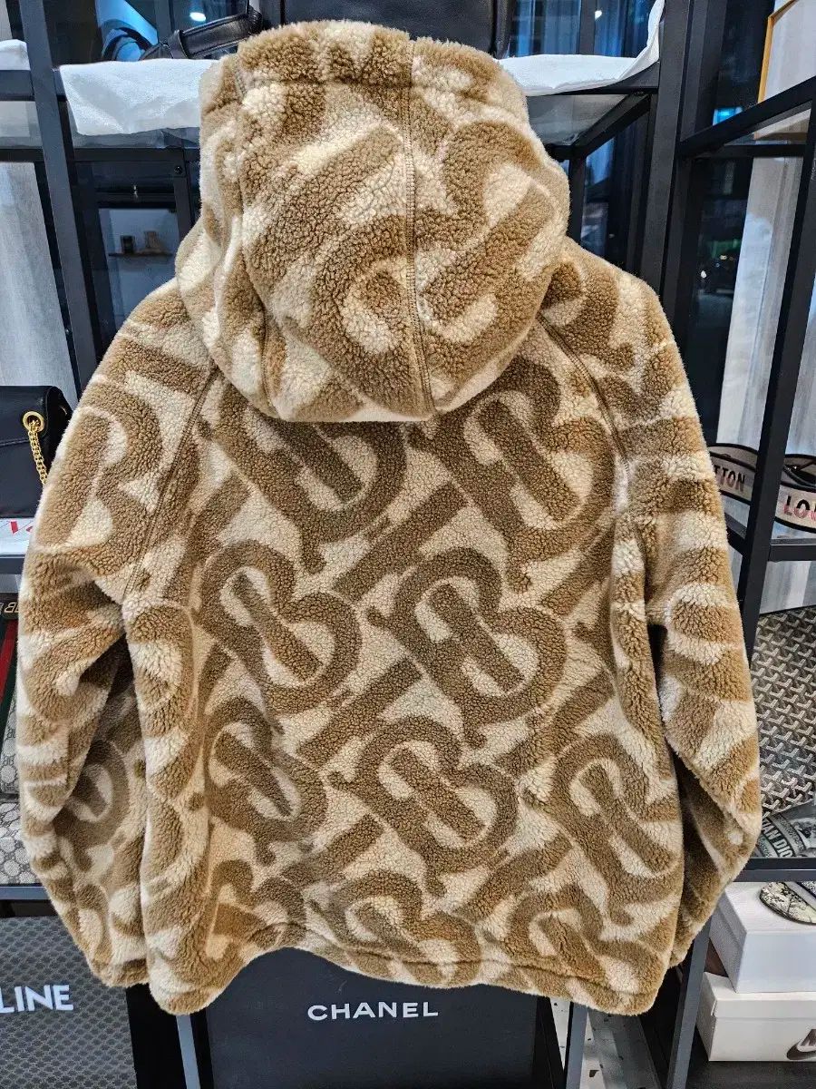 BURBERRY バーバリー モノグラム フリース フード ジャケット ボア フード付き ジップアップパーカー ブルゾン ファー