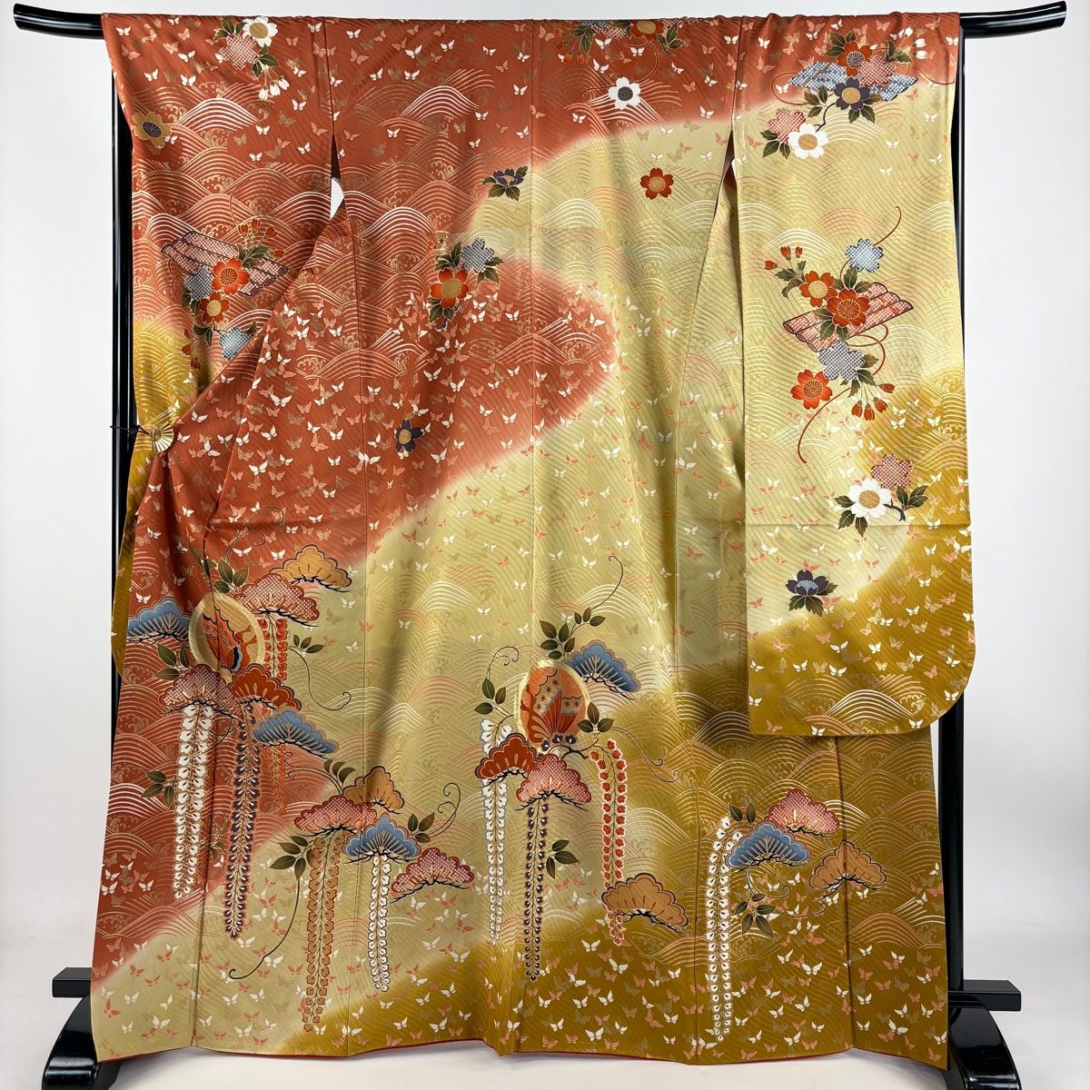 振袖 身丈166.5cm 裄丈66cm M 袷 蝶 笠松 金彩 染め分け 赤茶 正絹 秀品