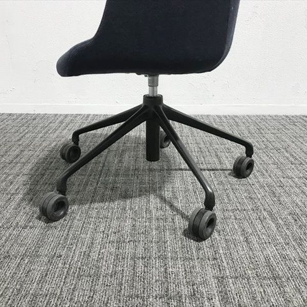 ブルー