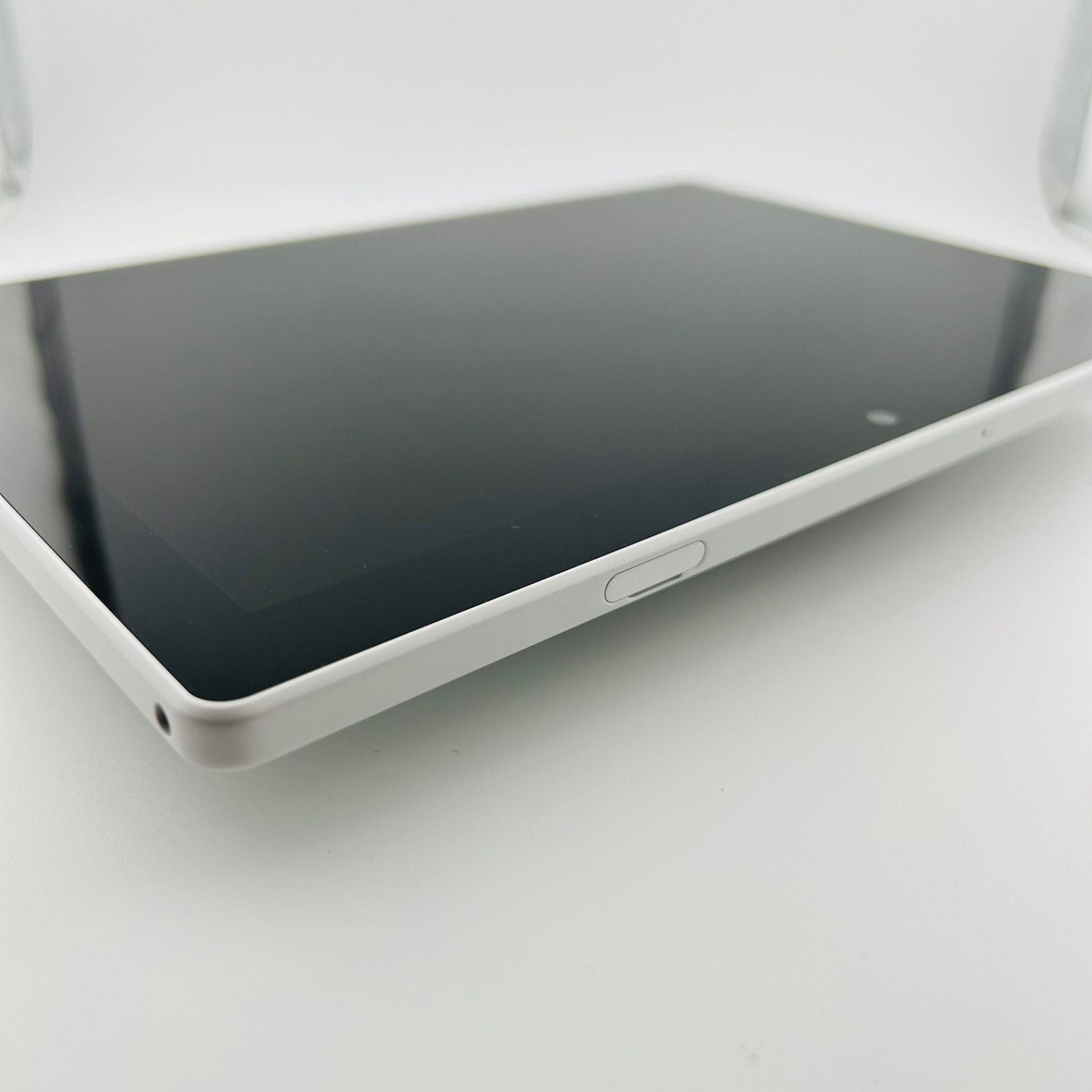 バッテリー良好 dtab d-51c 64GB ホワイト SIMフリー(simロック