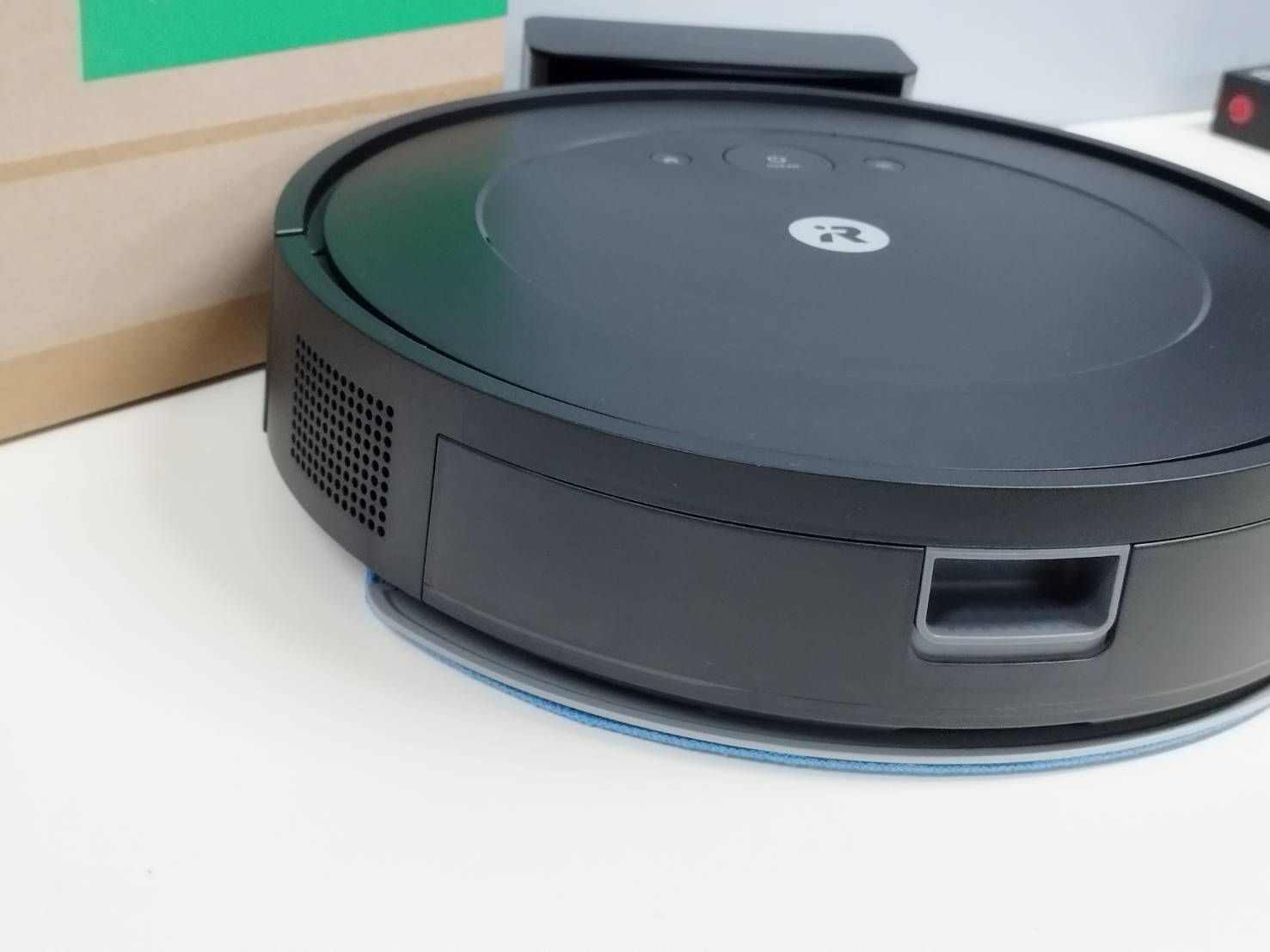 iRobot Roomba Essential robot RVG-Y1 ロボット掃除機 ルンバ WWW_KANDAIZUMI_COM