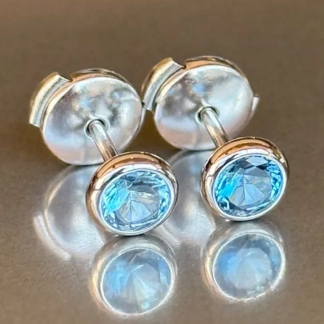 Tiffany&Co.ティファニーPt950バイザヤード アクアマリン ピアス 