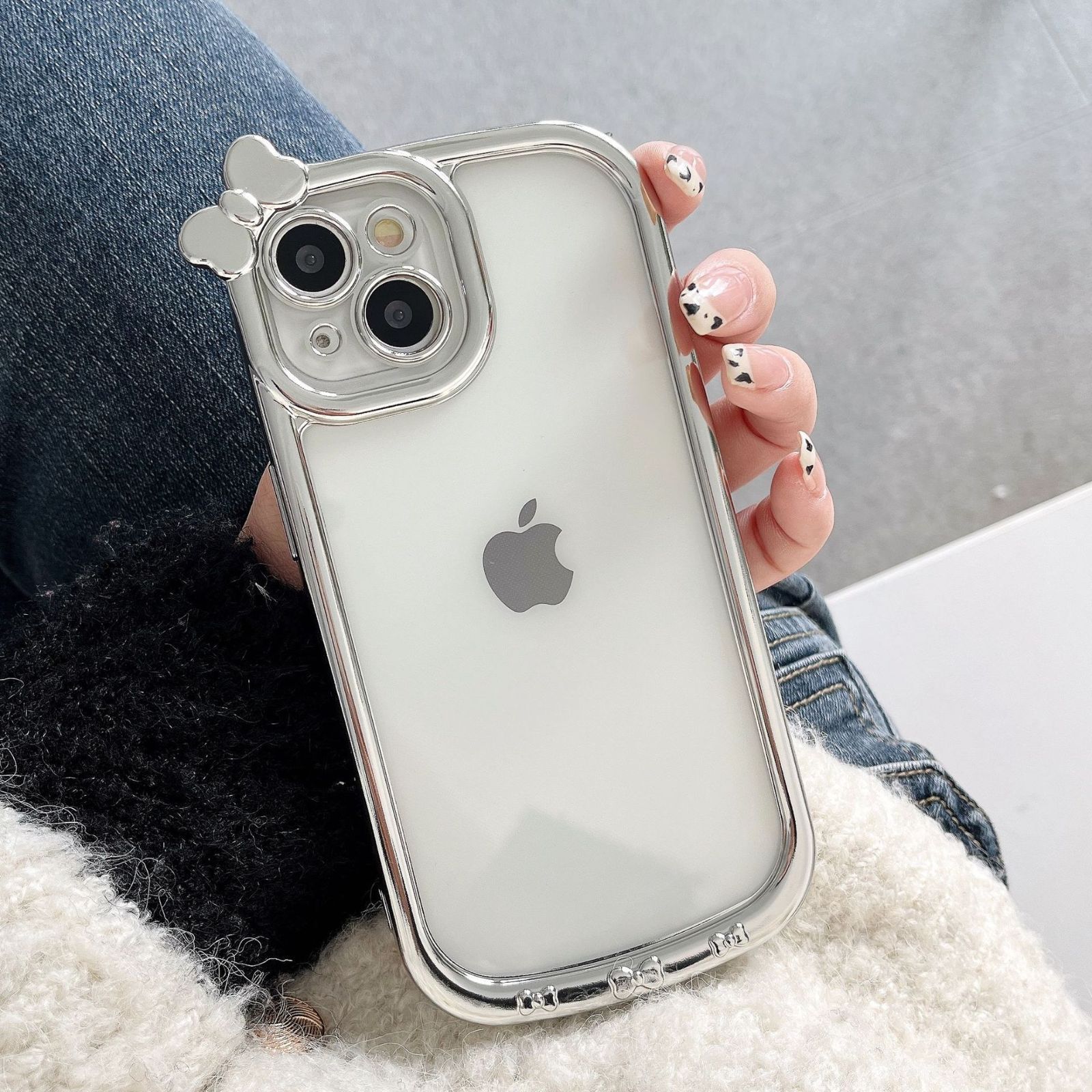 SHOPS】iPhone15 pro スマホケース シルバー 銀 クリア リボン