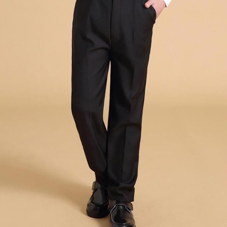 新品⭐︎BOYCOTT 140cm フォーマル　男の子　スーツ　ロングパンツ　黒 新品︎BOYCOTT 140cm フォーマル 男の子 スーツ ロングパンツ 黒