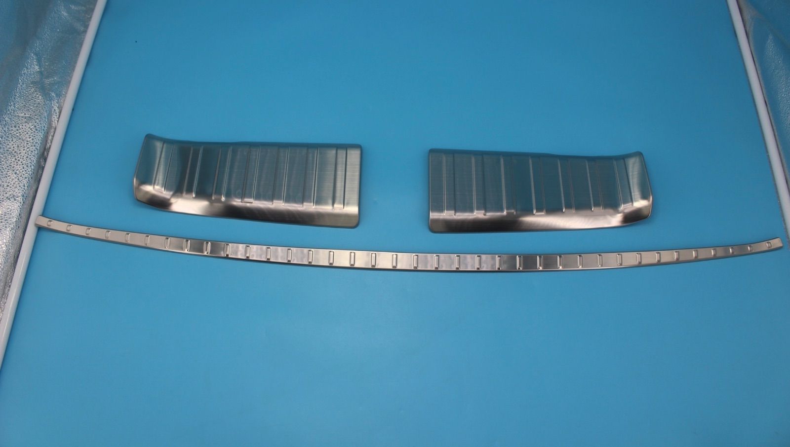 プリウス60系 Prius60系 内 外バンパーステップガード