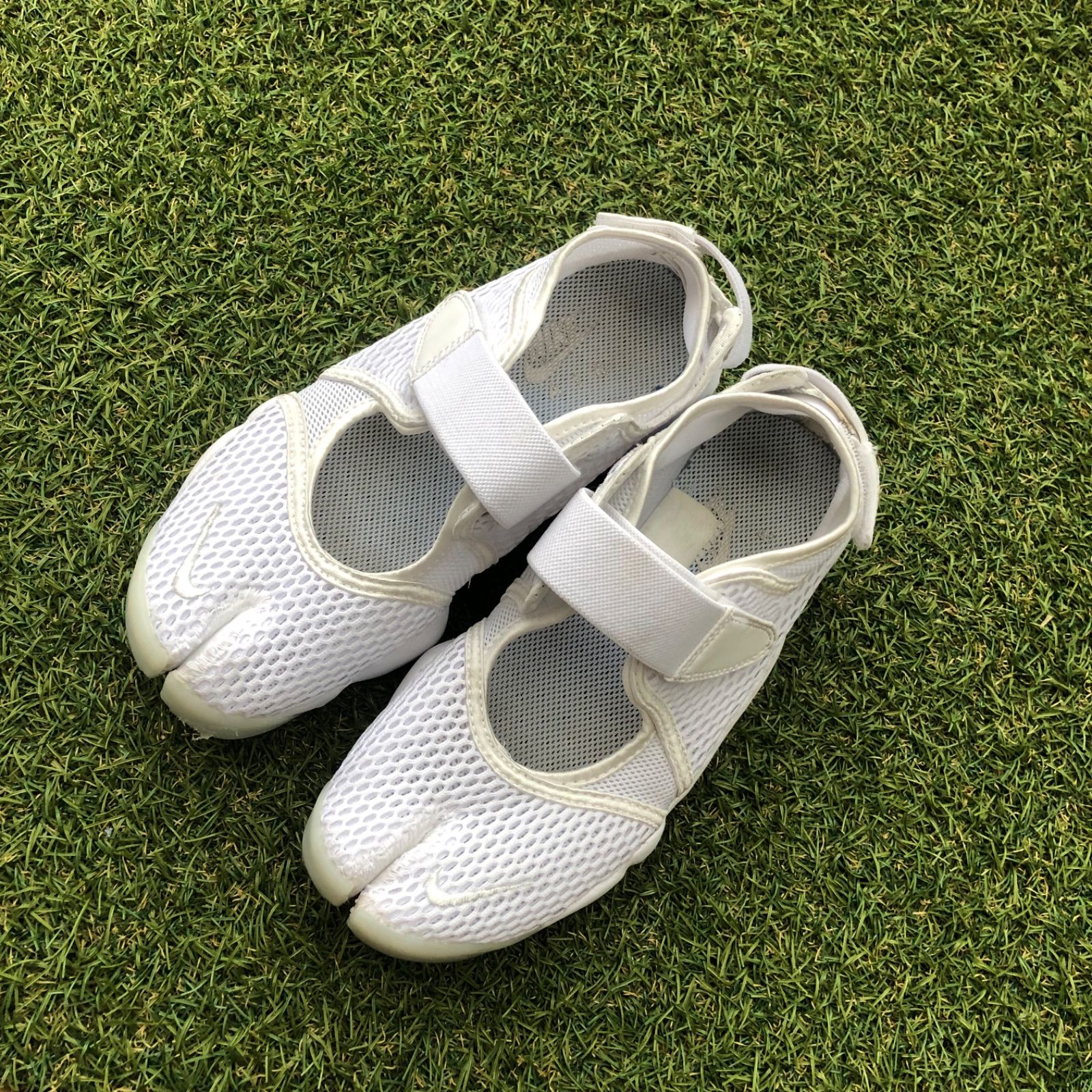 美品24 NIKE AIR RIFT BRナイキ エアリフトブリーズ HT695 美品24 NIKE AIR RIFT BR ナイキ エアリフト ブリーズ HT695