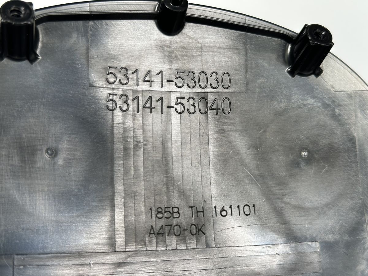 フロントグリルエンブレム