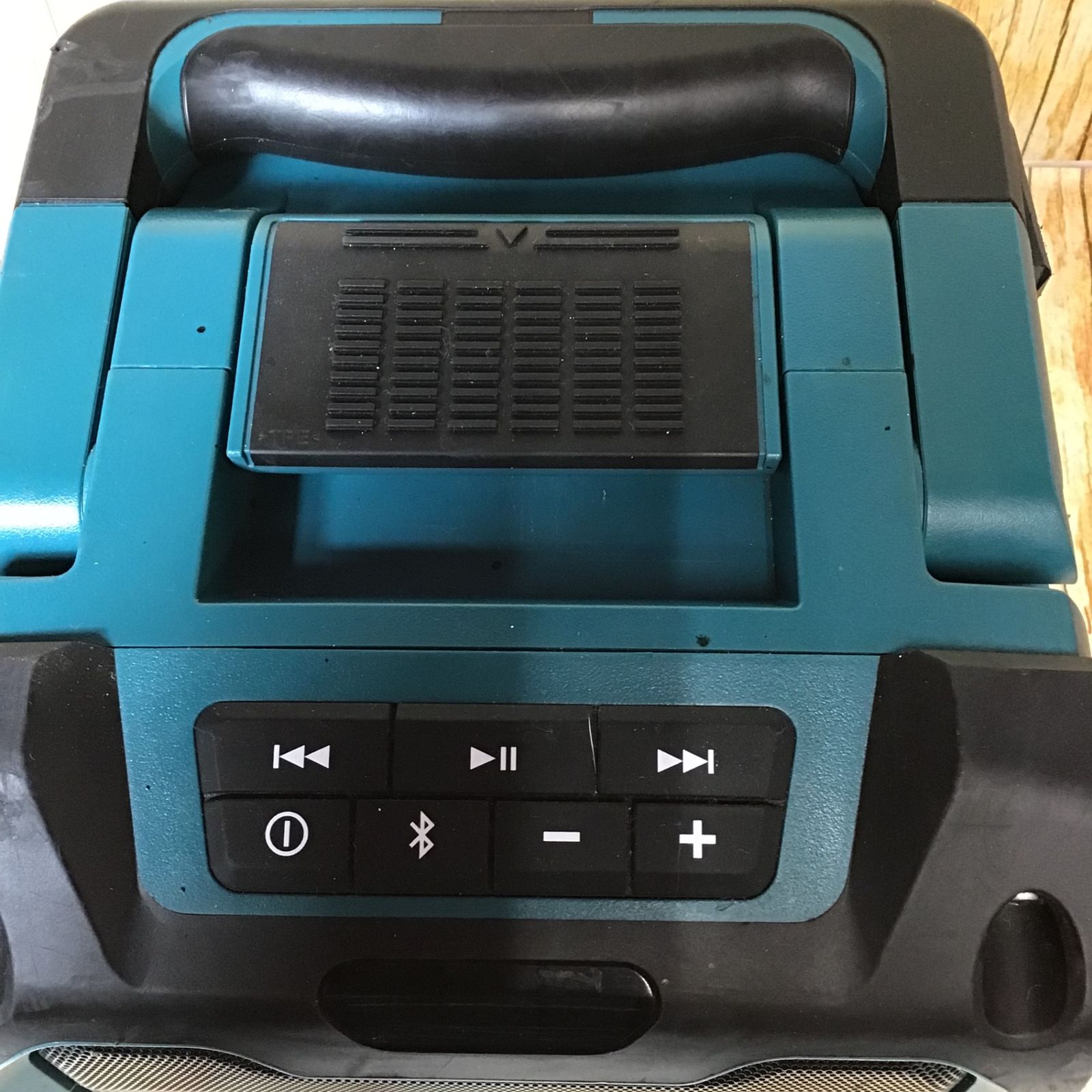 マキタ(makita) コードレススピーカー MR200B【川崎店】 マキタ(makita) コードレススピーカー MR200【川崎店】 – アクト