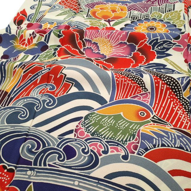 D334 振袖　紅型　正絹　着物　袷　美品 1D68FE65-1BF4-4360-B9C3-
