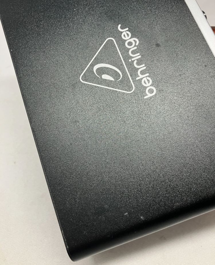 ④●behringer
