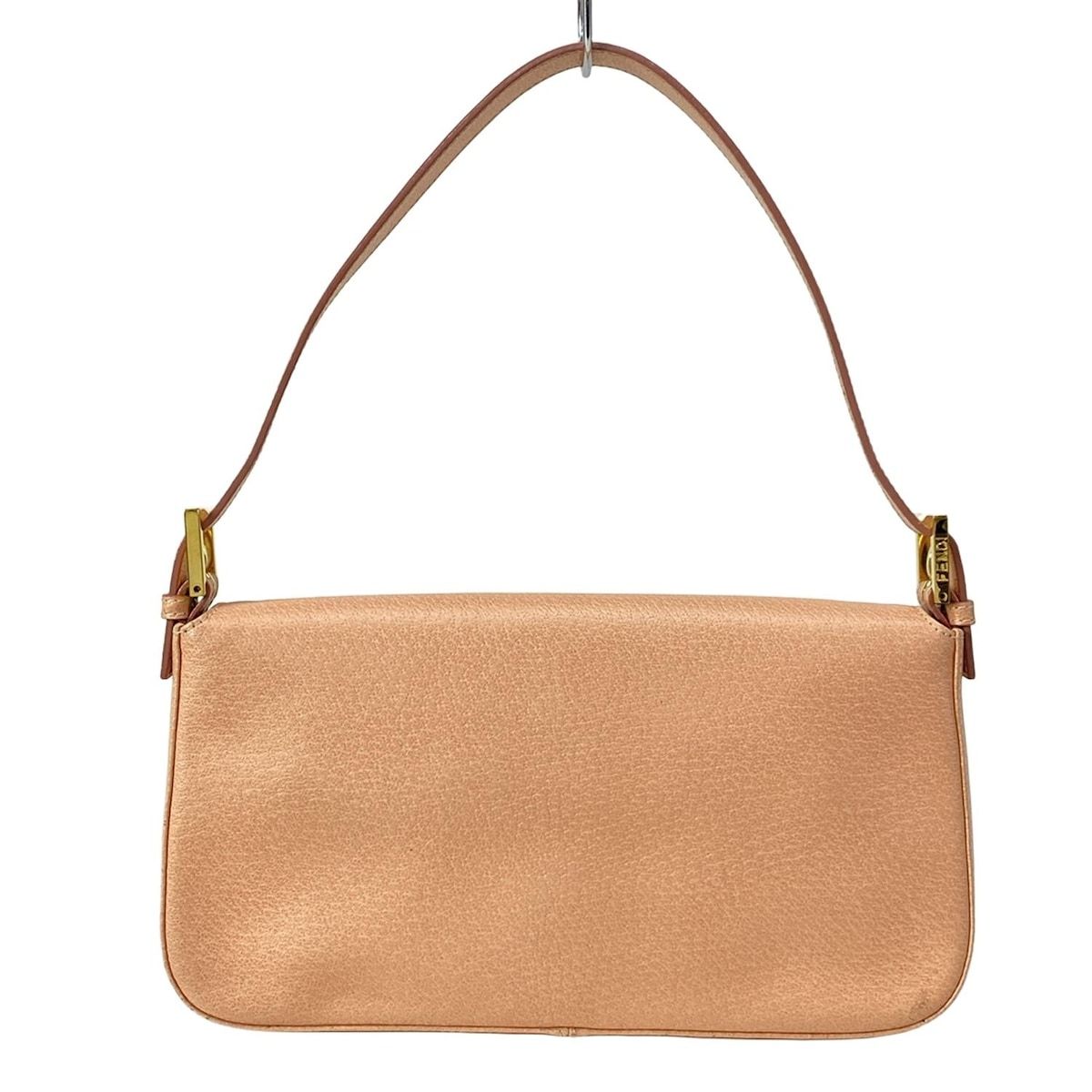 FENDI(フェンディ) ショルダーバッグ マンマバケット 26424