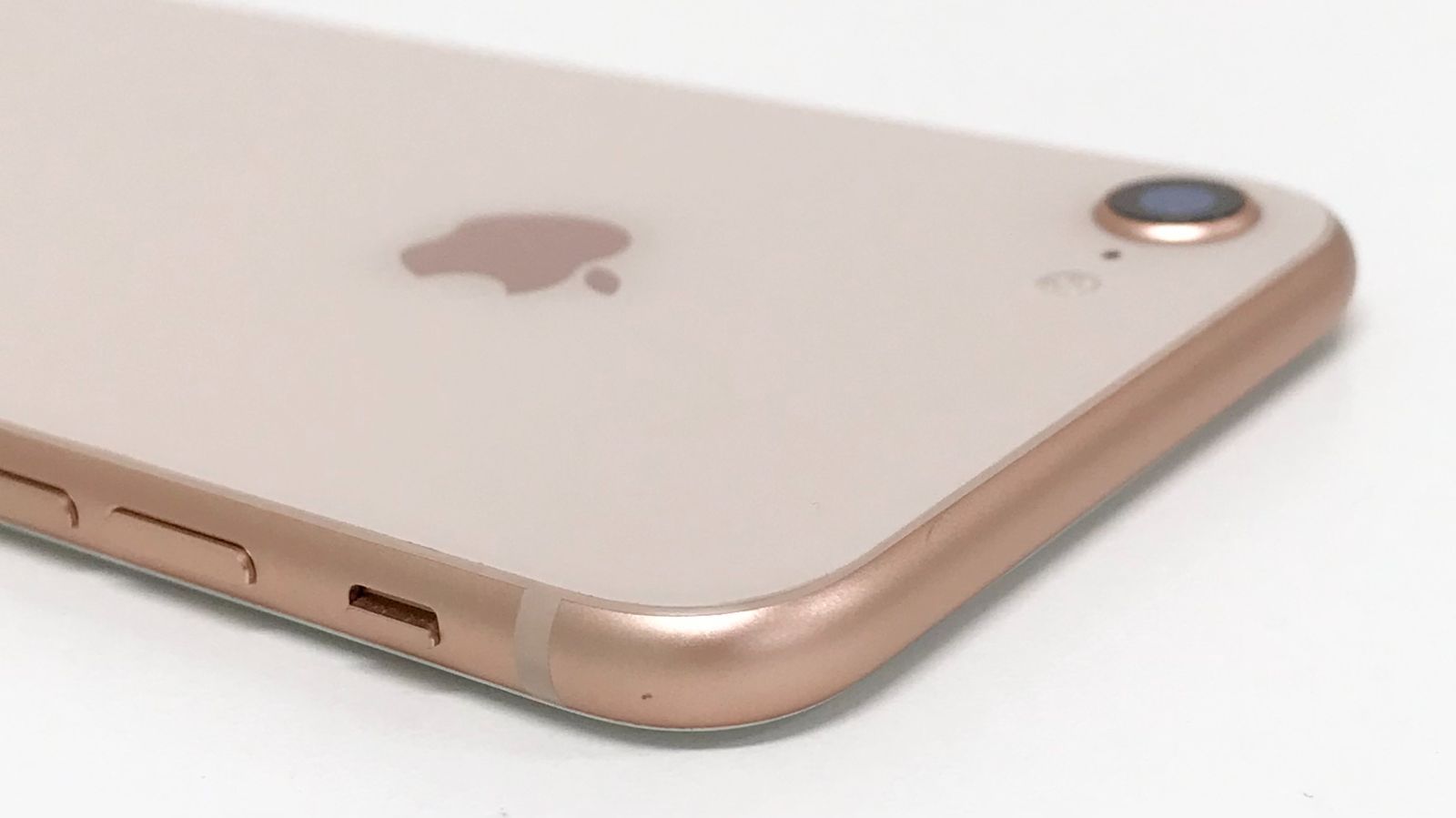 θ【SIMロック解除済み】iPhone8 256GB ゴールド MQ862J/A - メルカリ