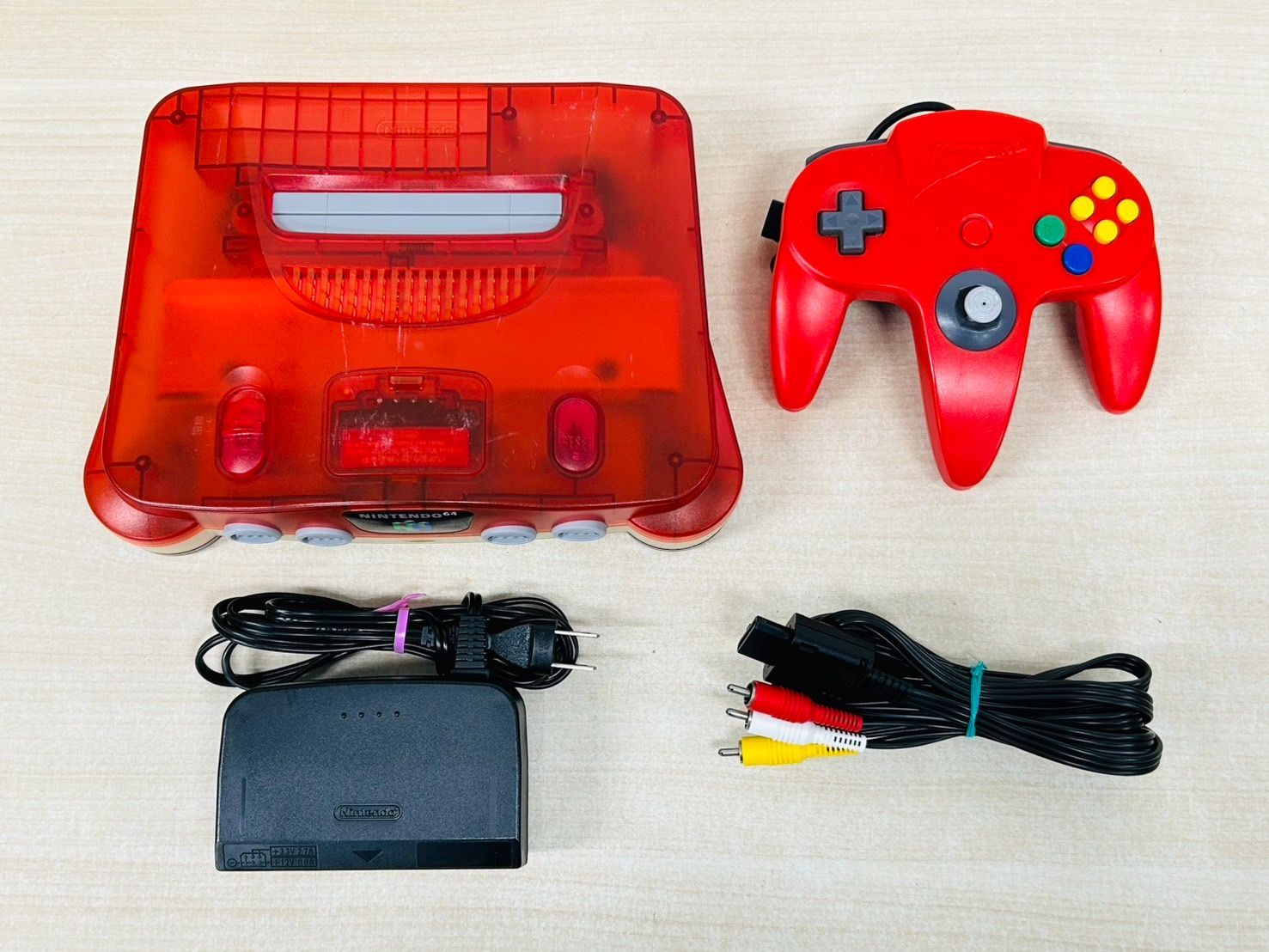 任天堂 NINTENDO 64 クリアレッド クリアレッド 本体 ニンテンドー64 