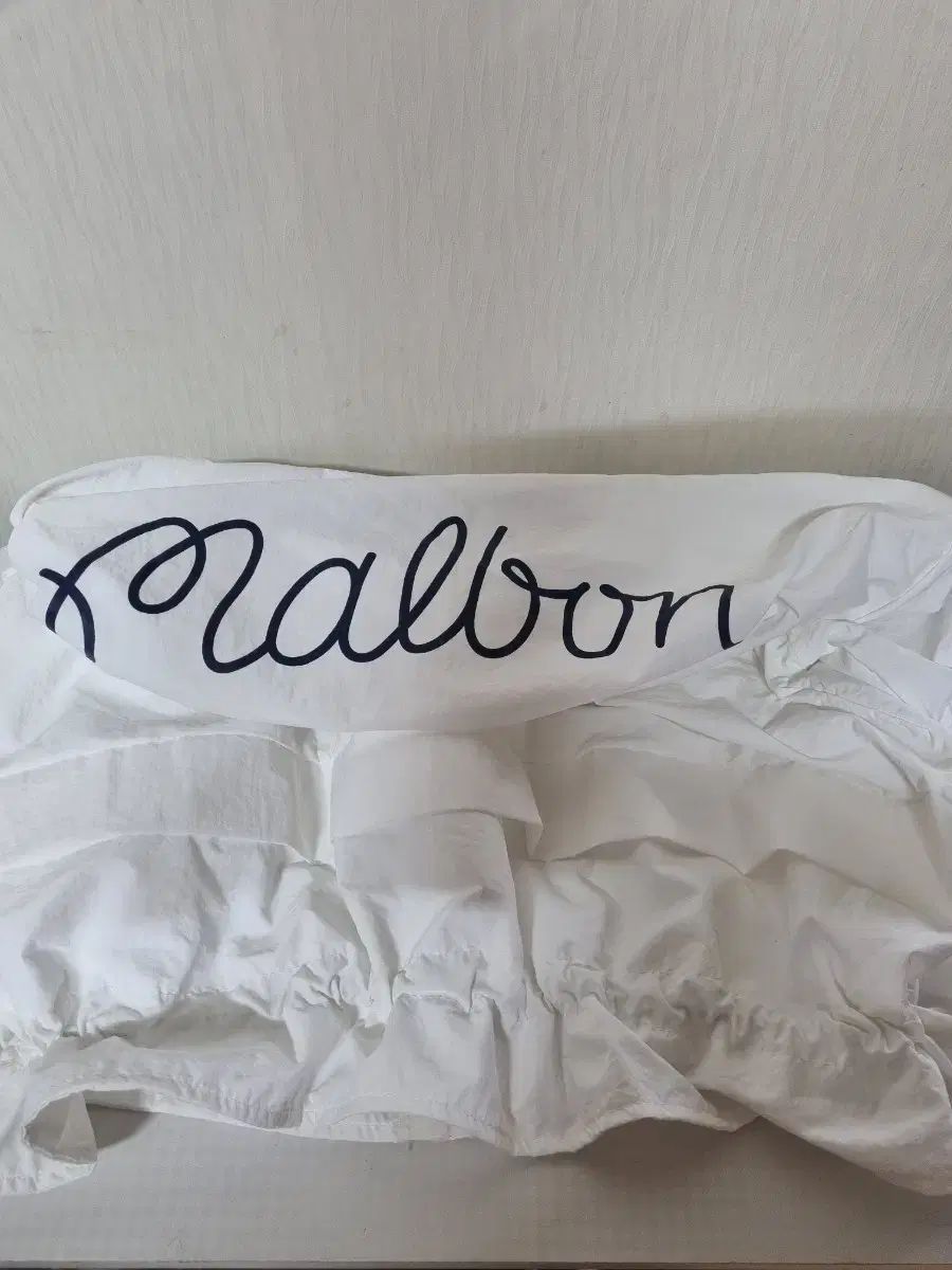 ゴルフ ウィンドブレーカー