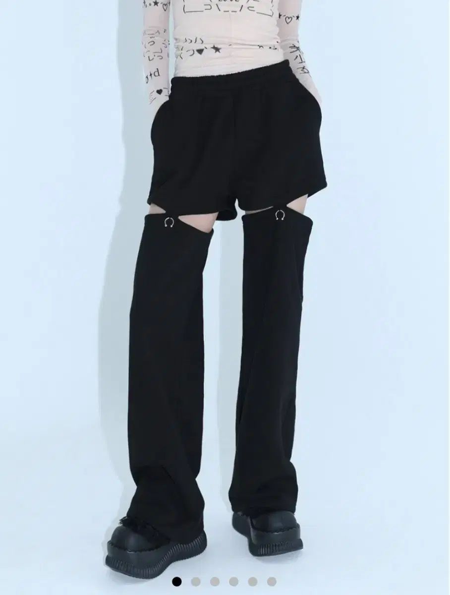 クラット スタジオ カットアウト ピアス パンツ
