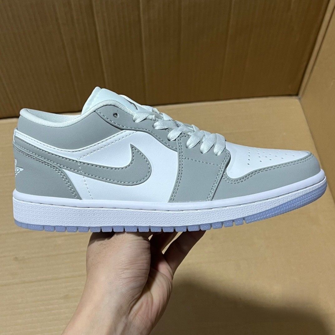 ✨大特価✨新品 未使用  ナイキ NIKE Air Jordan 1 retro Low AJ1 箱付 男女兼用