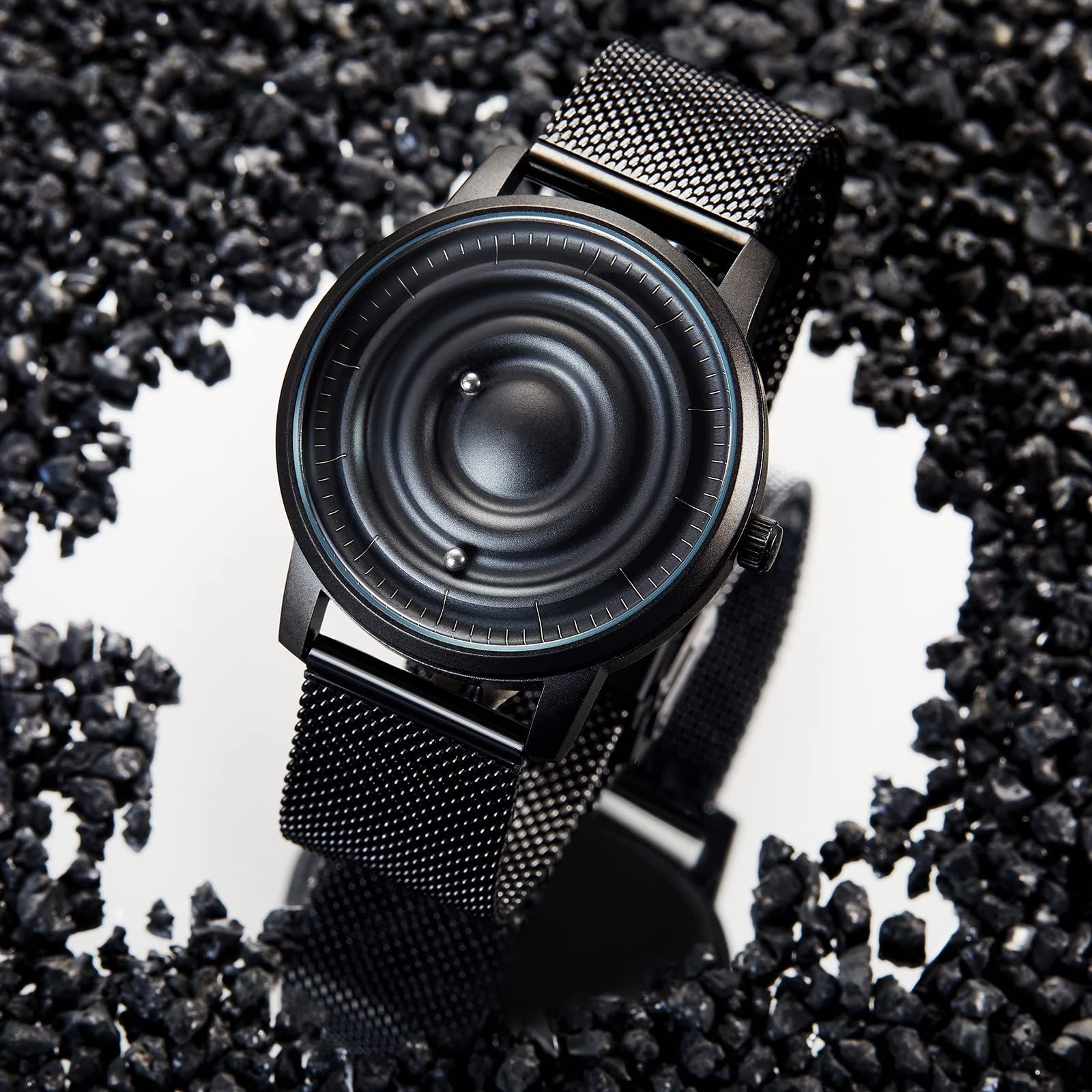 【新品未使用！】  ブラックメッシュバンド時計！ 新着商品】ブラックステンレスバンド ブラック文字盤 40MM 防水