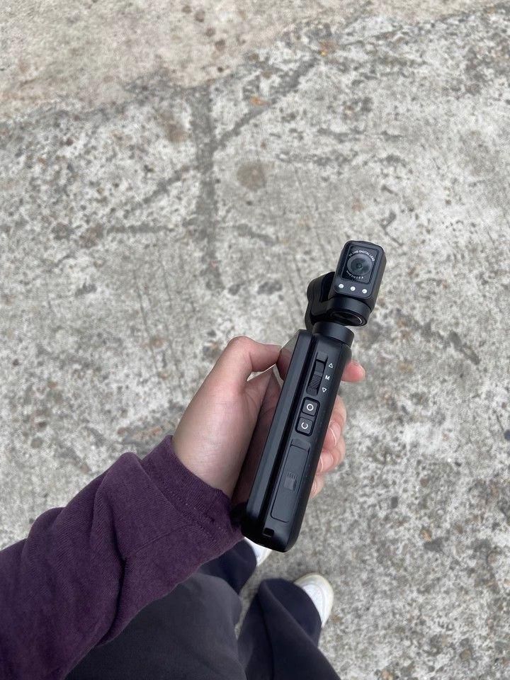 ハンドヘルドジンバルデジタルカメラ