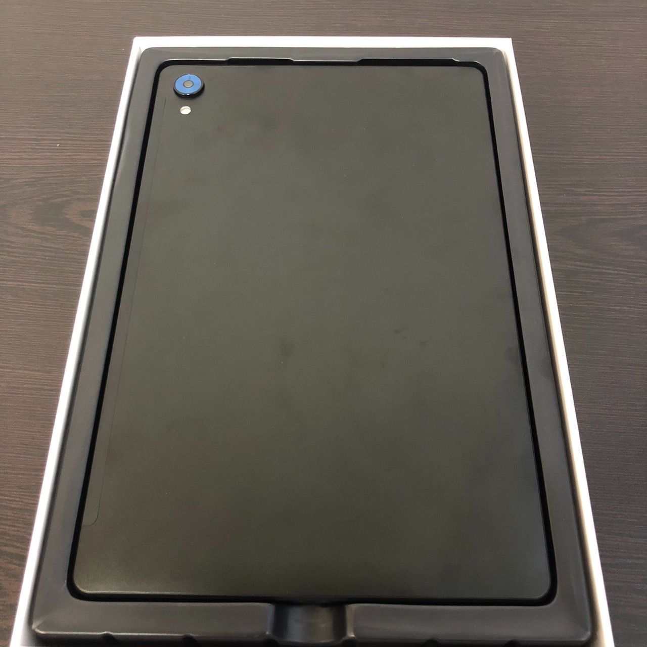 ジャンク品】BRILLIANCE IN HAND 10 1インチ タブレット