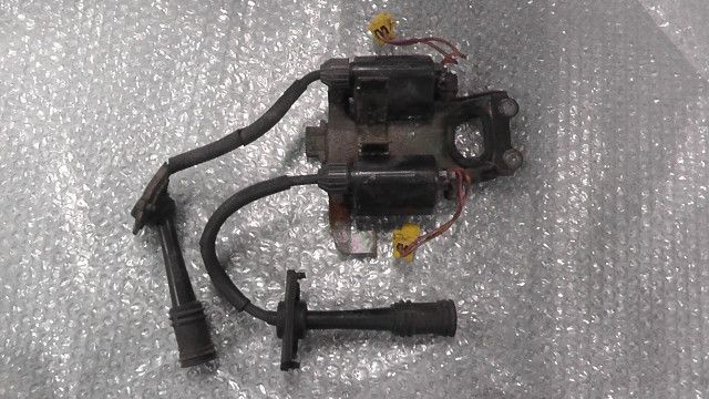 V-MAX　JYA2WEE09KA005　の　イグニッションコイル　後ろ:#1757643693