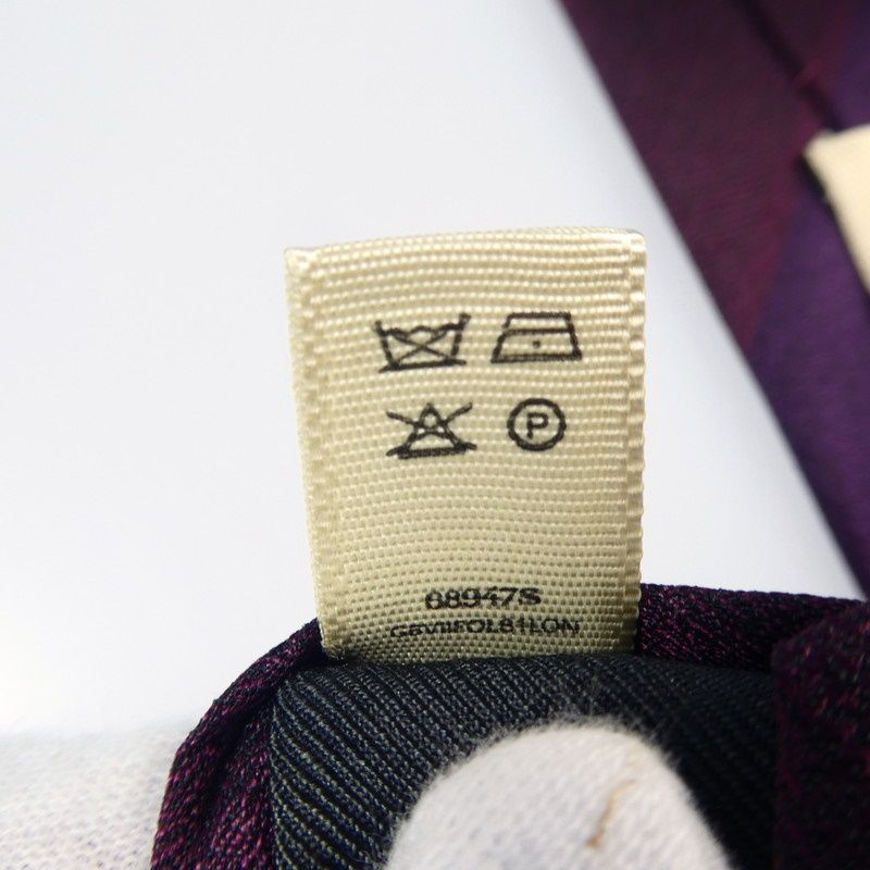 BURBERRY LONDON