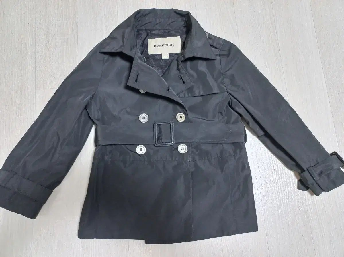 Burberry バーバリー 最新 トレンチコート 子供服 バーバリー