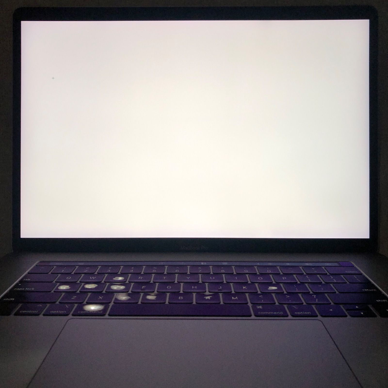 MacBook 走り回れ Pro 15 本体のみ ジャンク品 MacBook 走り回れ Pro 15 本体のみ ジャンク品