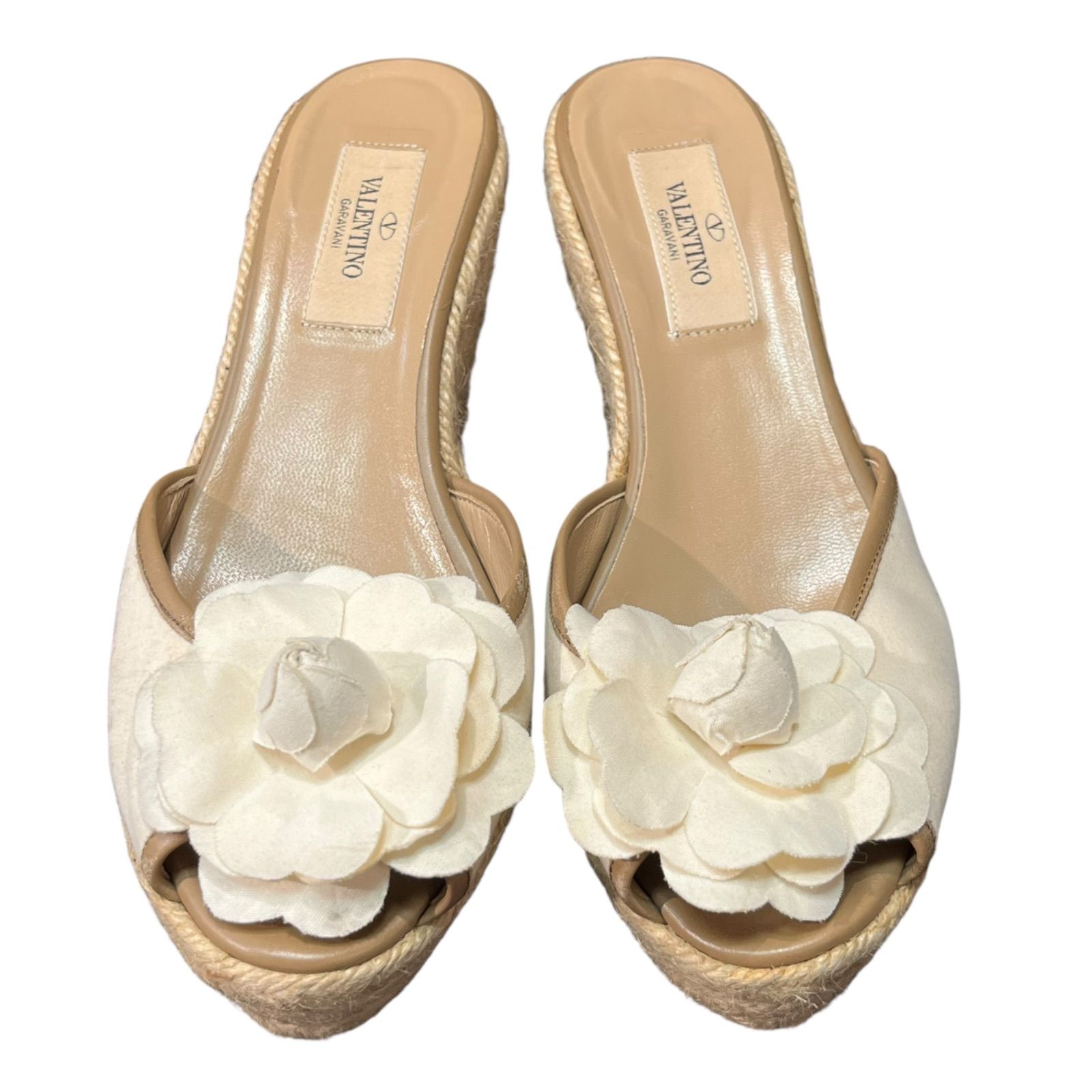 VALENTINO スタッズウェッジサンダル ホワイト VALENTINO ホワイト スタッズ ウェッジソール サンダル ウェッジソール