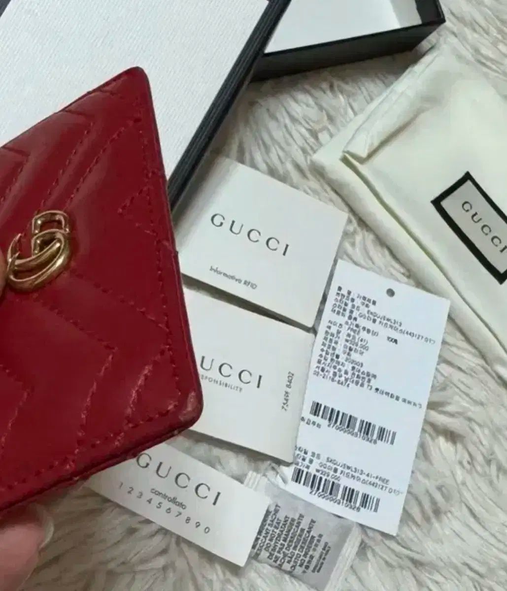 グッチ マーモント カードウォレット レッド