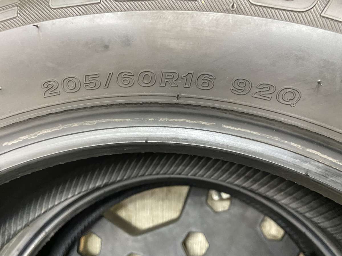 スタッドレスタイヤ　 205/60R 16 アイスエスポルテ 国産スタッドレス アイスエスポルテ | オートバックス公式通販サイト