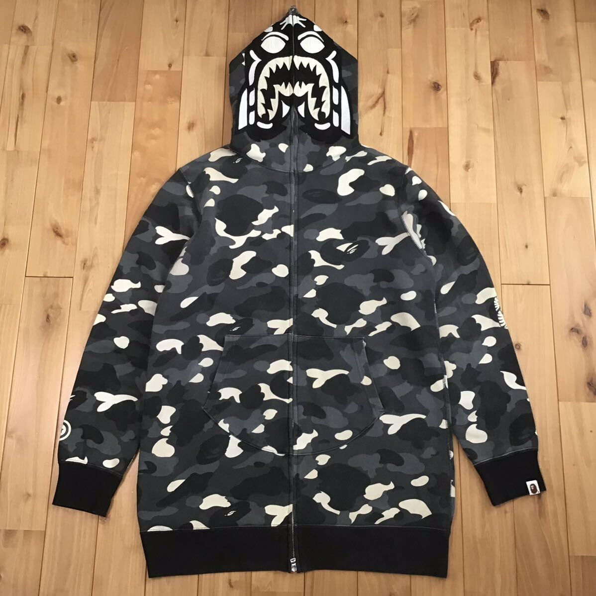 蓄光 BAPE City camo ロング タイガー パーカー エイプ ベイプ ☆蓄光☆ City camo ロング タイガー パーカー Lサイズ tiger full zip