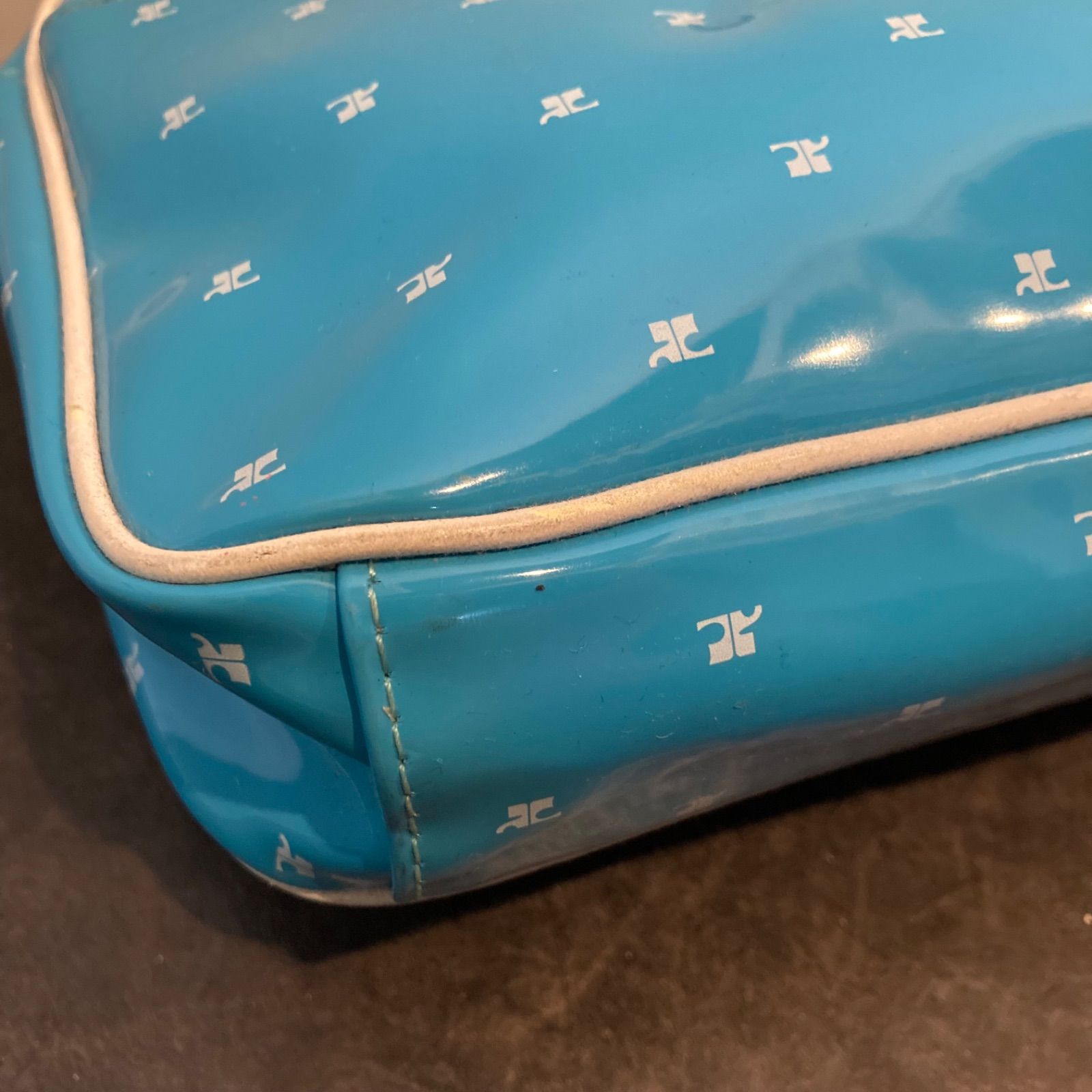 クレージュ ショルダーバッグ エナメル ブルー バッグ 青 courreges 