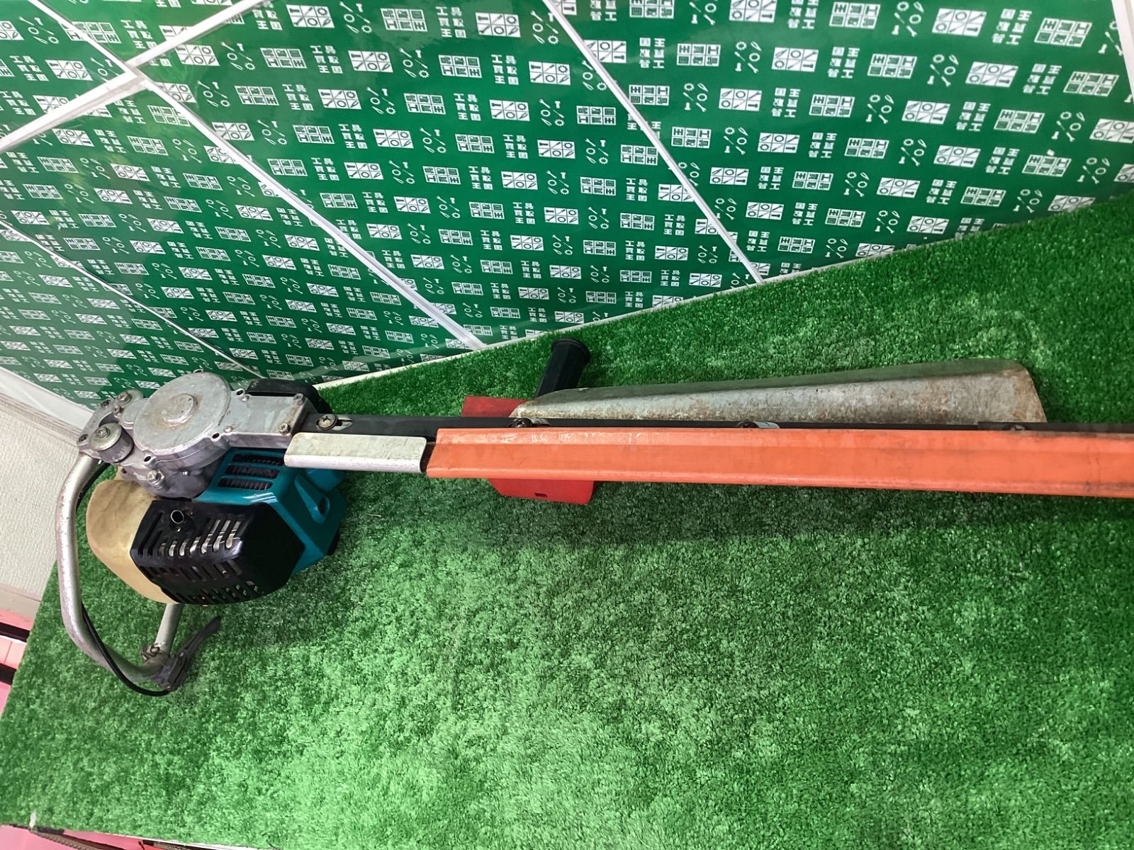 makita エンジンヘッジトリマ