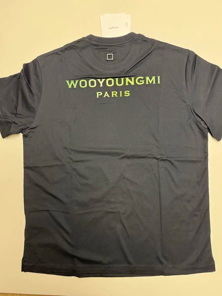 Wooyoungmi（ウーヨンミ）韓国製 メッシュ使い シャツ Wooyoungmi 3D Coral Tシャツ | ブラック | FARFETCH JP