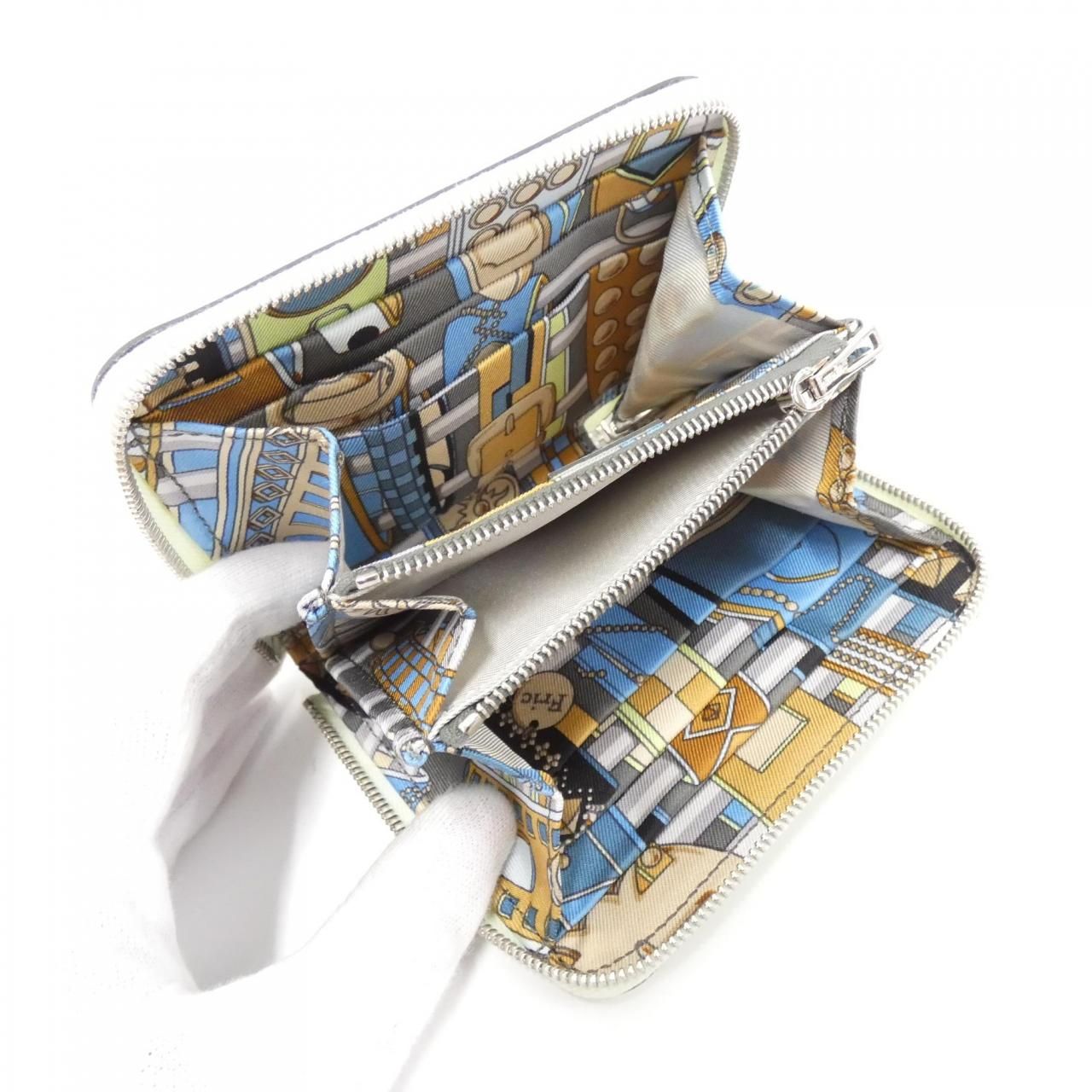 エルメス COLLIER DE CHIEN シルク イン コンパクト 067389CK 財布  