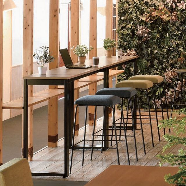 おしゃれなカフェスタイルのコーヒーテーブル（天然木オーク）ブラウン  