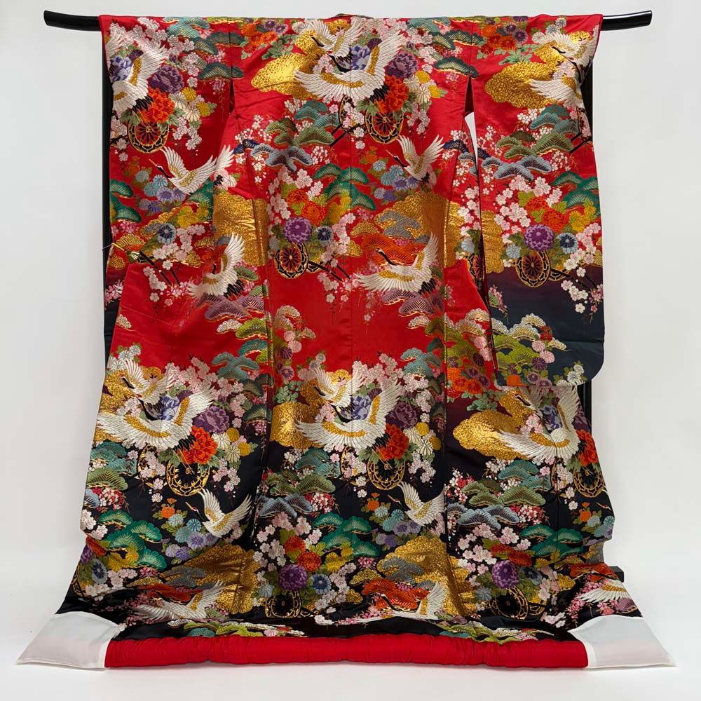 色打掛 正絹 鶴 刺繍 赤金黒 打掛 花嫁衣裳 婚礼 リサイクル ブライダル ウエディング 着物 4289