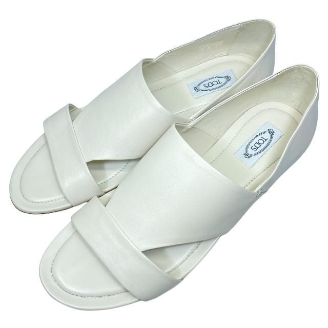 TOD'S ホワイト サンダル オープントゥ