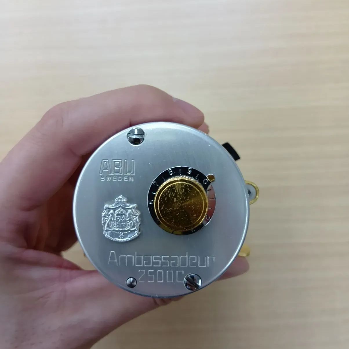 相模原橋本店 併売】アブガルシア アンバサダー 2500C アベイル