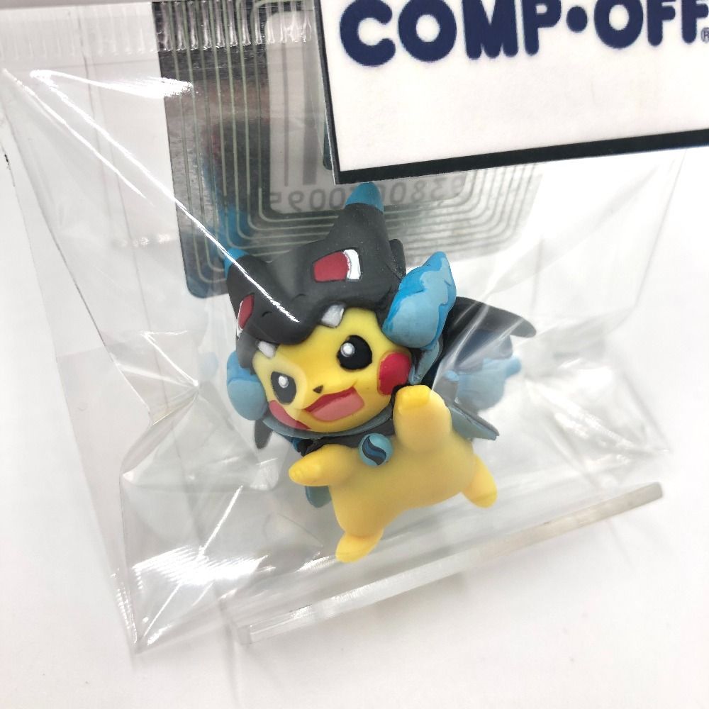 リザードン フィギュア 2013 ピカチュウコレクション メガリザードンXのポンチョを着たピカチュウ 「フィギュア