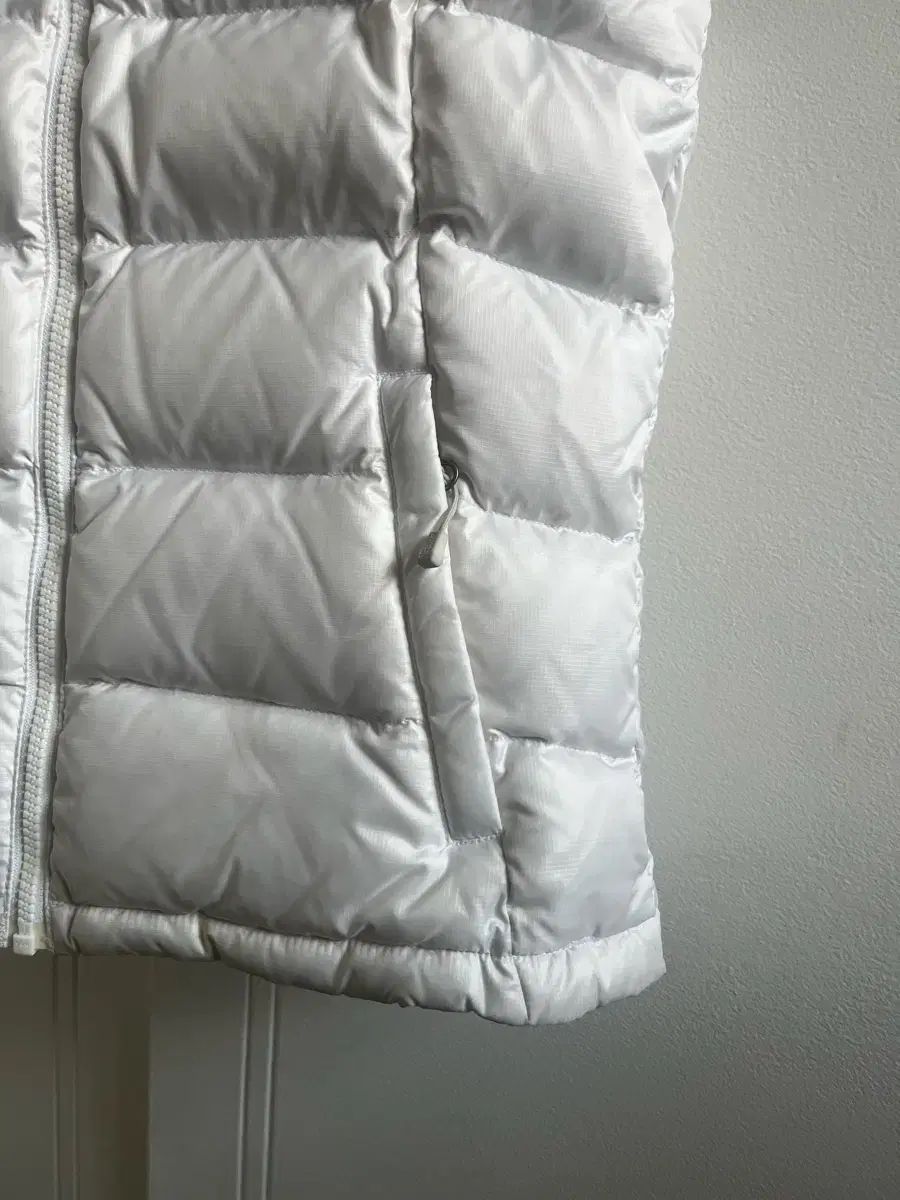 THE NORTH FACE ザノースフェイス ダウンベスト 700