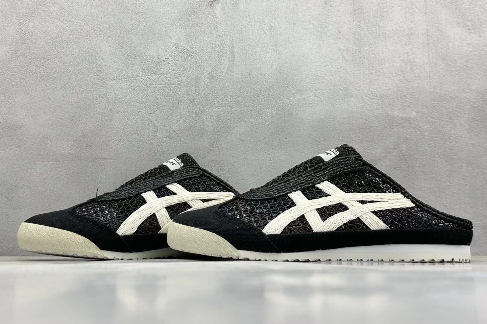 美品 Onitsuka Tiger オニツカタイガー MEXICO66SABOT MEXICO 66 SABOT