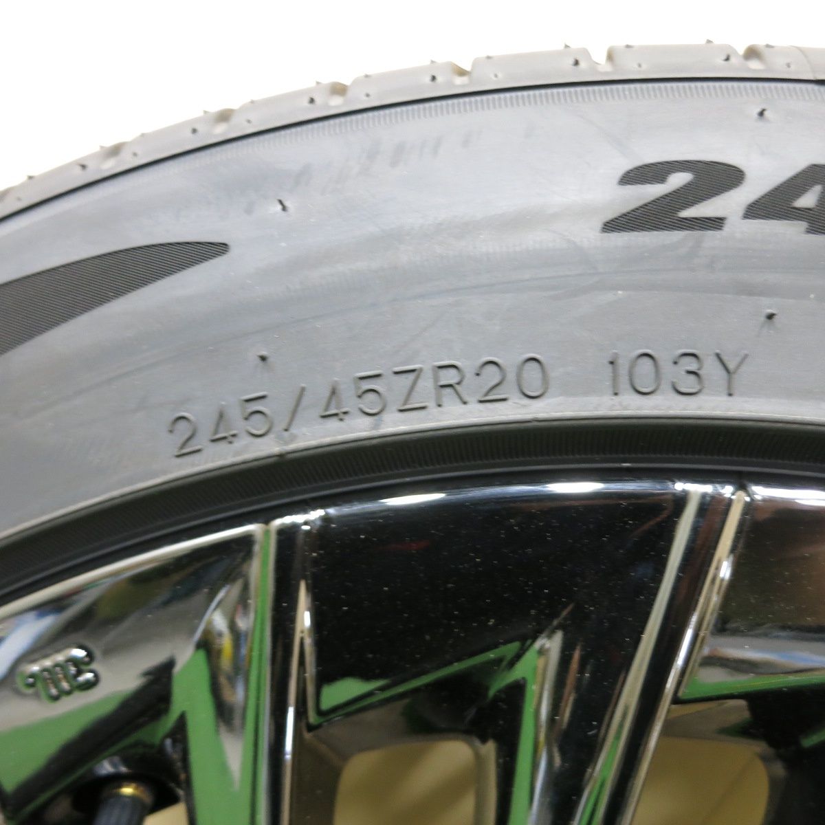 245/45ZR20 ダンロップタイヤ4本セット24年　クラウン　takap 様 送料無料* 未使用！24年☆トヨタ クラウン セダン ブラック