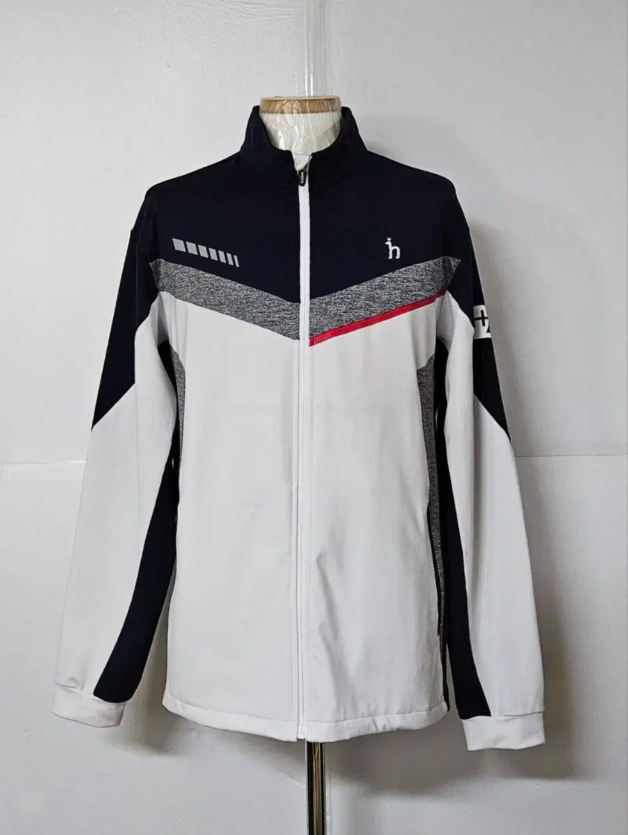 モンベルノースフェイス140サイズお出かけ5点セット モンベル 衣類 子供 ダウンパーカ リバーシブル ナイロン