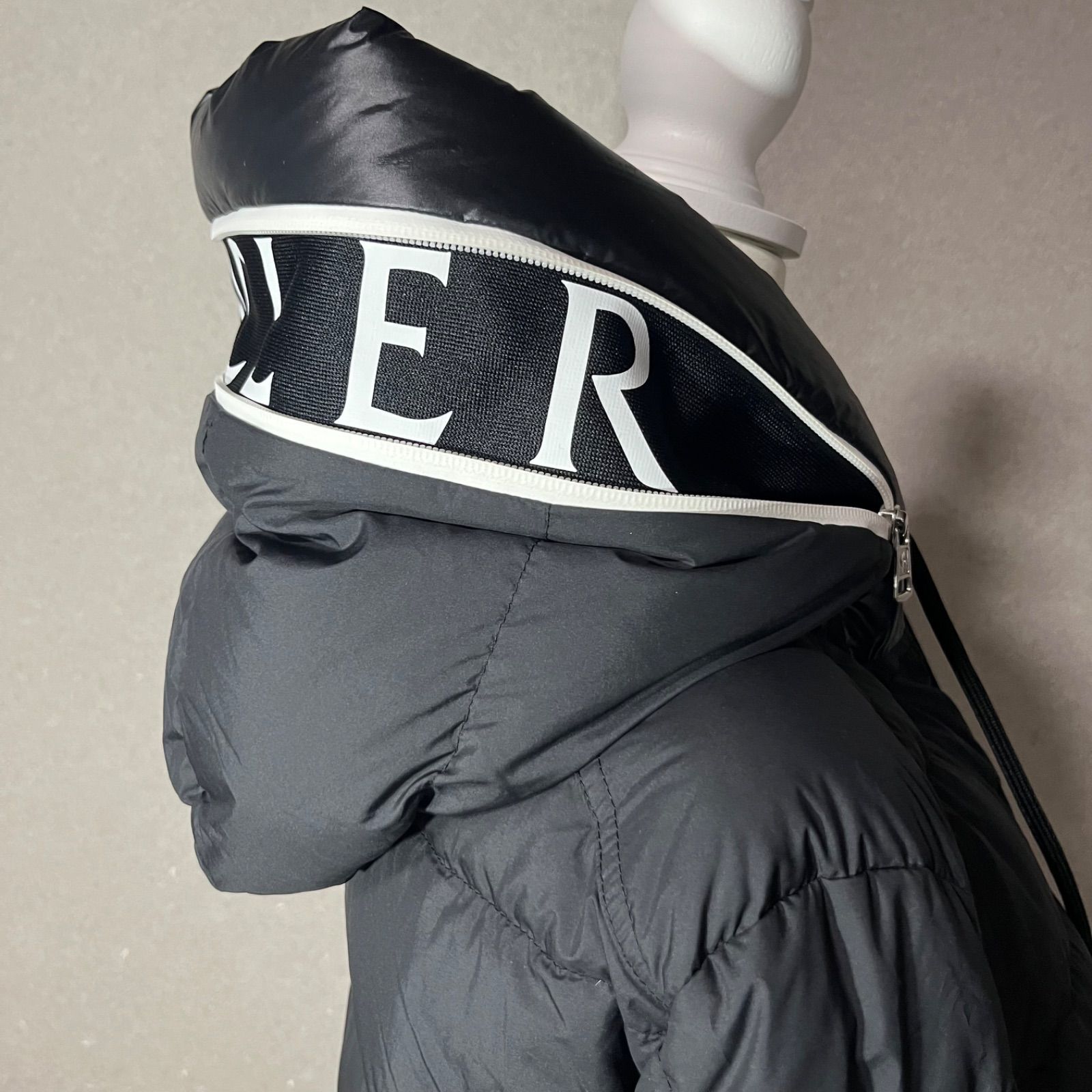 美品 CARDERE 23年製】MONCLER CARDERE カーデーレ フーディダウン 